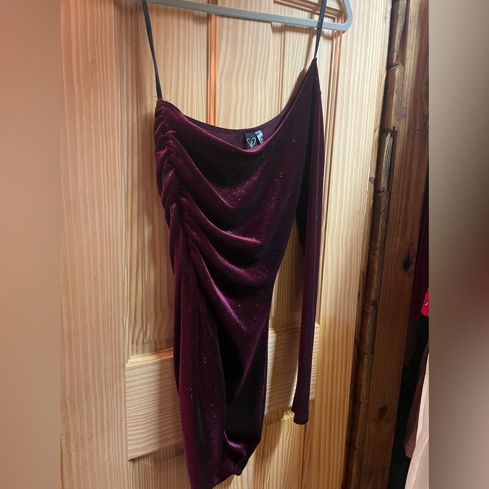 Windsor burgundy one shoulder sparkle dress